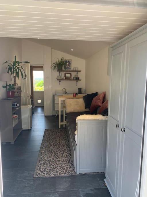 The Garage Getaway Apartman Glastonbury Kültér fotó