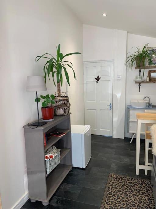 The Garage Getaway Apartman Glastonbury Kültér fotó